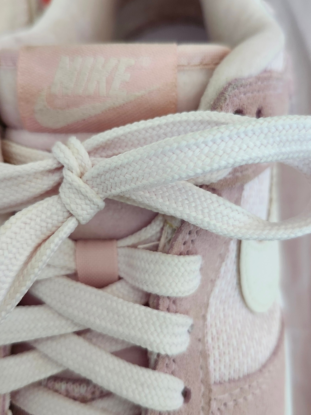 Nike Women's Suede Pink Teddy Bear Edition Low Dunks Size 7.5 - Picture 12 of 16